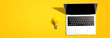 Ordenador y bombillas