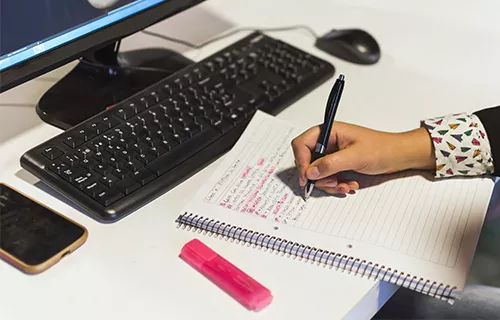 blog-centro-cómo-redactar-una-oferta-de-trabajo-efectiva