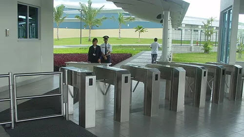 torno - control de acceso